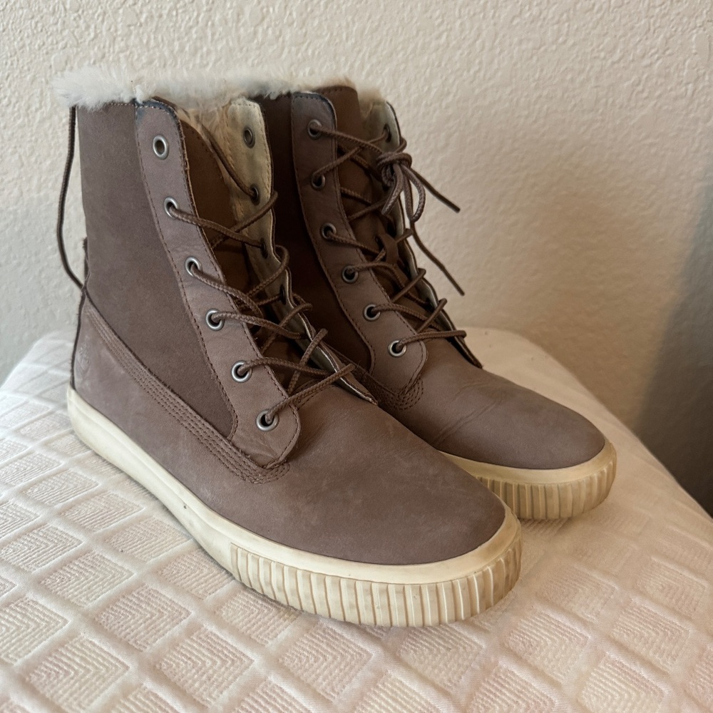 Timberland Women's Skyla Bay Taupe Fleece Fold-Down Boot A2M2G – Size 8.5